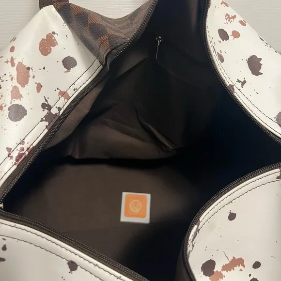 Stylish White and Brown Cow Print with Checkered insert Women's Bag - Picture 5 of 7